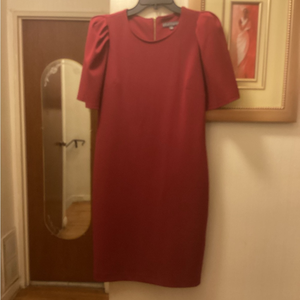 SHARAGANO  RED SHORT-SLEEVE MIDI DRESS SZ 4. $18.
